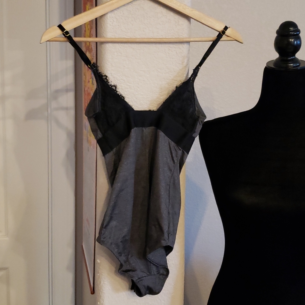 Bench Full Body Suit - Picture 2 of 10